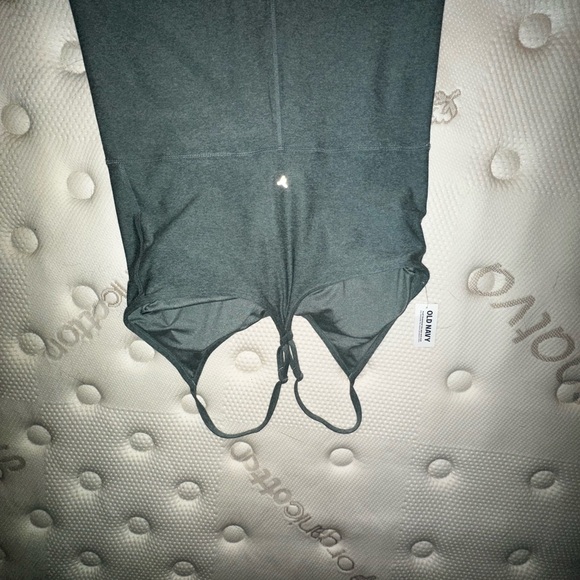 Old navy cami short bodysuit L - Picture 1 of 2